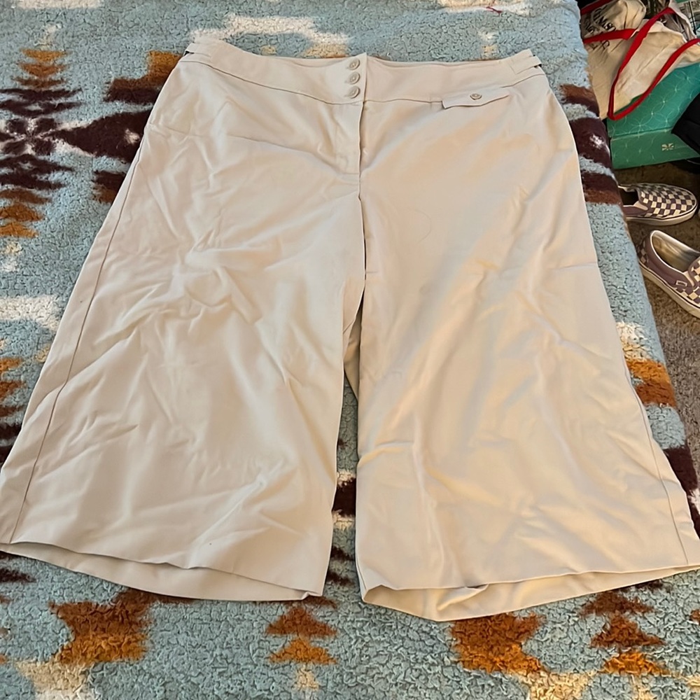 Gently used Ann Taylor Loft wide leg cropped khaki pants, size 16